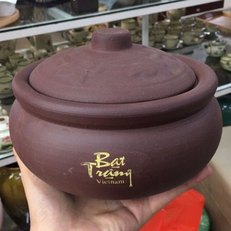 Niêu đất Bát Tràng. Đường kính bụng 18cm