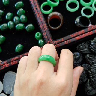Nhẫn ngọc xanh lý size nhỏ