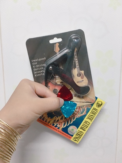 Capo guitar chính hiệu Fender