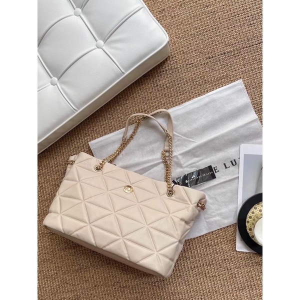 TNS-Túi tote công sở vừa laptop chần ô siêu đẹp Luxio xuất Âu - màu đen nâu và kem classic