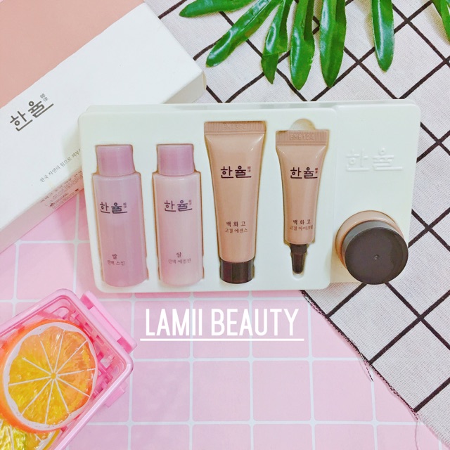 Bộ dưỡng HANYUL BAEK HWA GOH SKINCARE SPECIAL KIT (5 items)