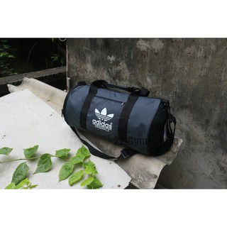 Túi tập gym Adidas Originals có ngăn để giày