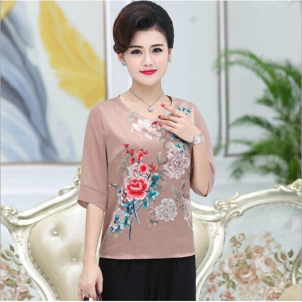 Bộ quần áo trung niên