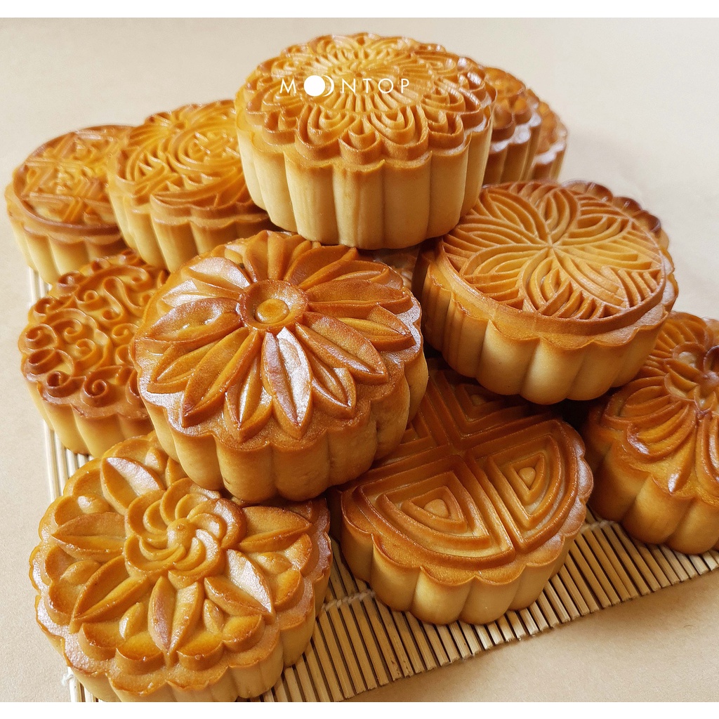 Bánh trung thu đậu đỏ handmade cao cấp MoonTop | 150g