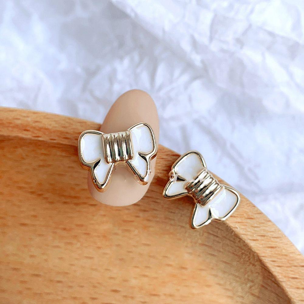 Set 10 Phụ Kiện Trang Trí Móng Tay Nghệ Thuật Hình Gấu / Thỏ Hoạt Hình Phnom Penh Bằng Kim Loại