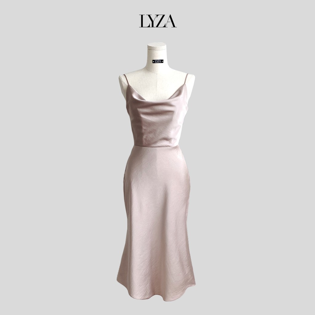 Lyza - Đầm hồng cổ đổ