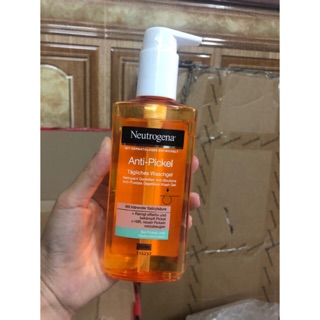 Sữa rửa mặt Neutrogena dành cho da dầu,mụn