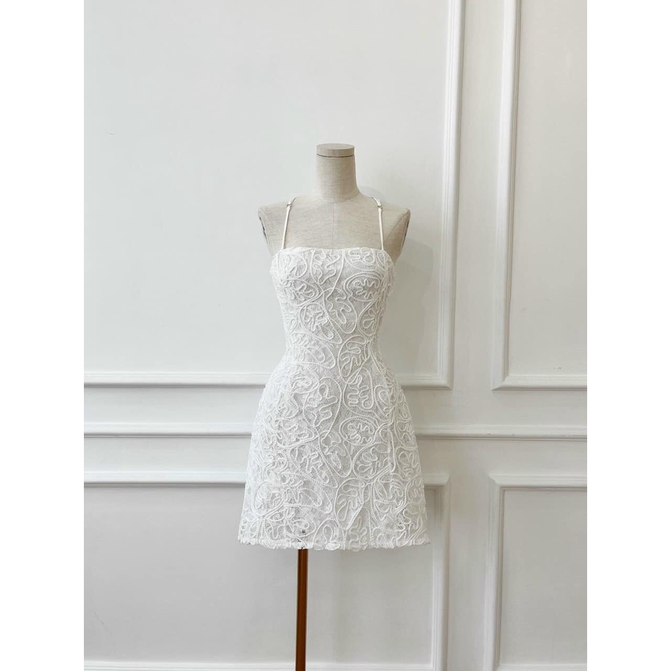 Đầm trắng ren chéo dây hàng thiết kế có size S - M