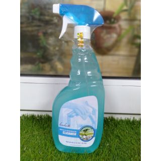 Tẩy cặn canxi vách kính nhà tắm