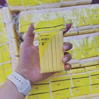 Miếng mút rửa mặt bọt biển Nano dạng nén hình que ngâm nở thành tròn xinh