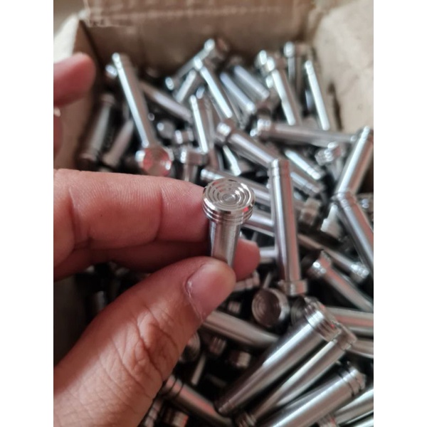 Gác chân nhôm takegawa mẫu đệm cao su gắn dòng xe Honda _ yamaha