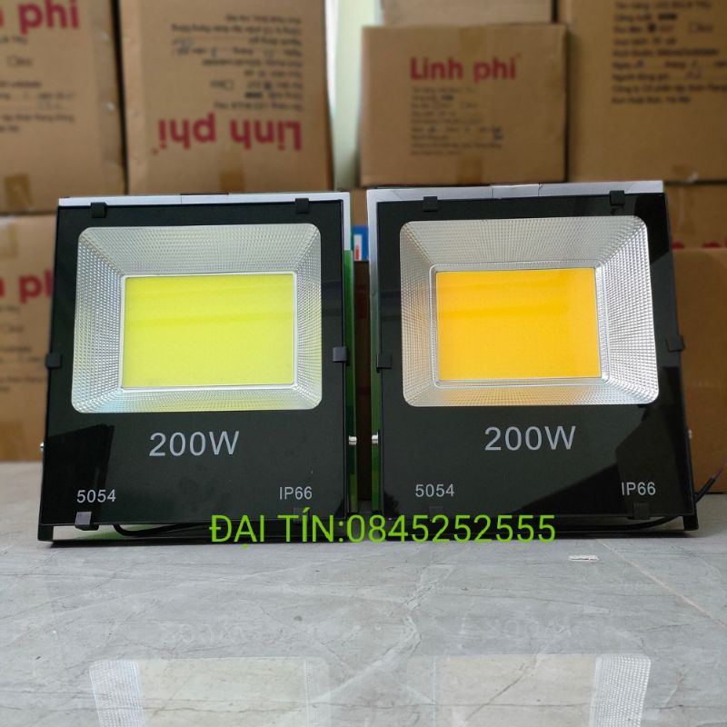 Đèn pha led ip66 50w-100w-200w cob chuyên công trình ngoài trời chiếu sáng  bảng hiệu , sân bóng trang trí nhà cửa ...vv
