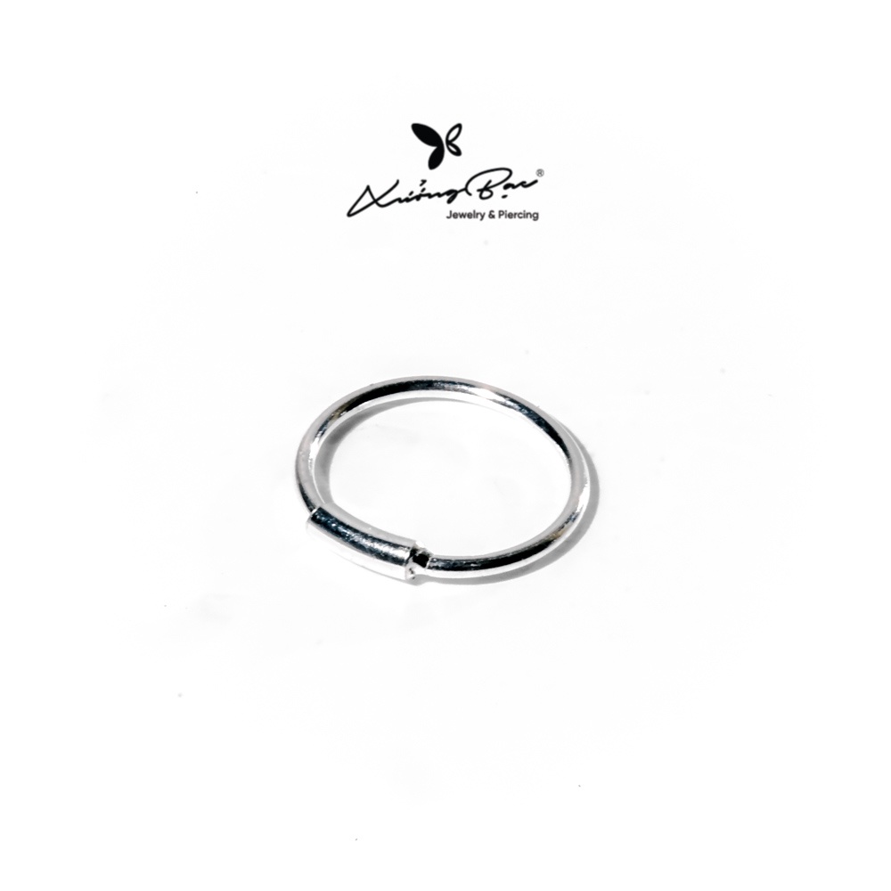 Khuyên bạc Xưởng Bạc thiết kế đeo tai. Khuyên bạc 925 thiết kế vòng trơn mảnh, họa tiết trơn