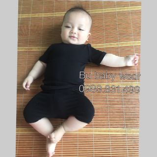 Bộ đồ hàn peekaboo