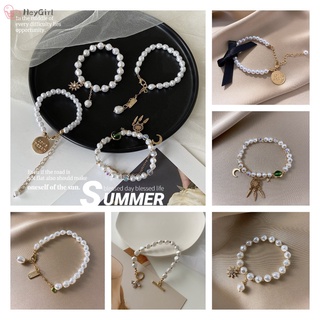 hình Vòng tay chuỗi hạt ngọc trai mặt hình bướm phong cách Hàn Quốc cổ điển cho nữ