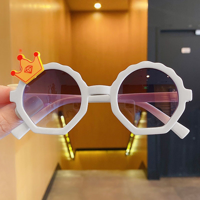 Kính Mát Bảo Vệ Chống Tia UV Thời Trang Cho Bé