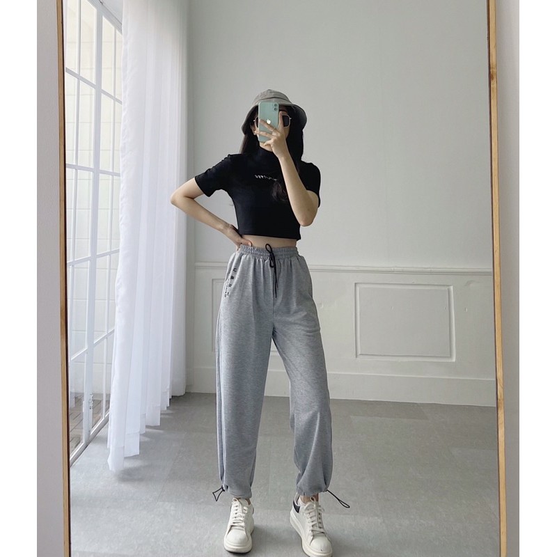 Quần joggers rút dây, thêu chữ Hàn