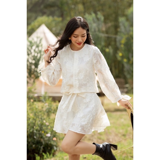 Hướng dương trắng shirt + short