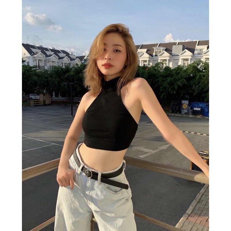 [Mã WASKT304 giảm 15% tối đa 30K đơn 99K] Áo croptop yếm cổ trụ chuẩn form by whattowear | BigBuy360 - bigbuy360.vn