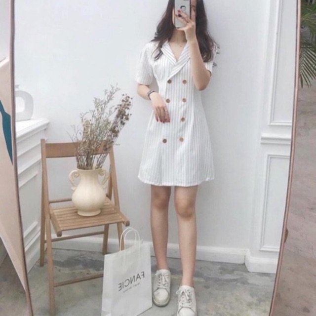 Đầm kiểu vest sọc trắng 2 lớp size S M (kèm ảnh thật) | BigBuy360 - bigbuy360.vn