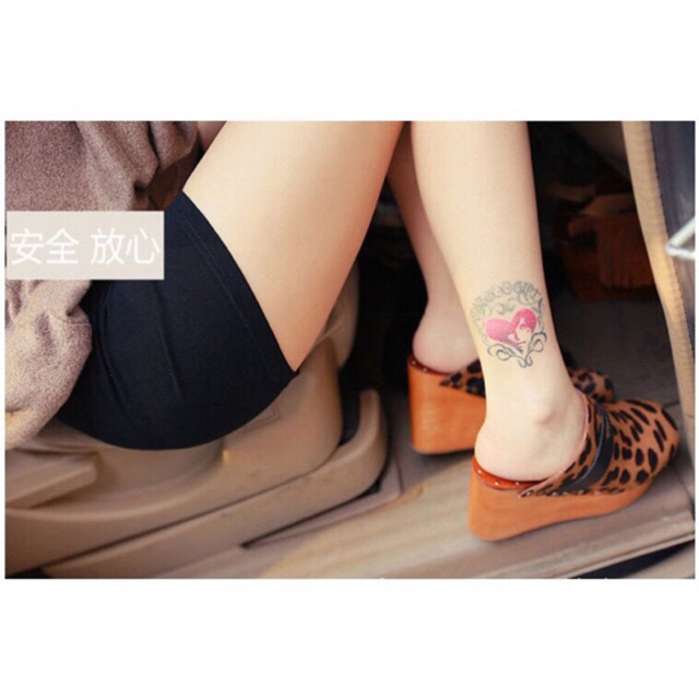 Quần đùi trơn mặc trong váy QDS012135