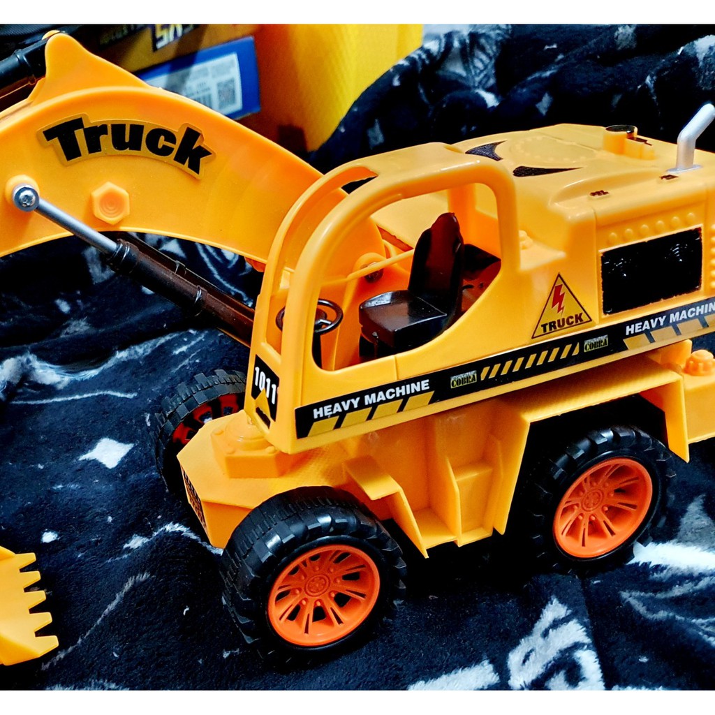 máy MÚC có điều khiển HERC4 CÓ PIN SẠC