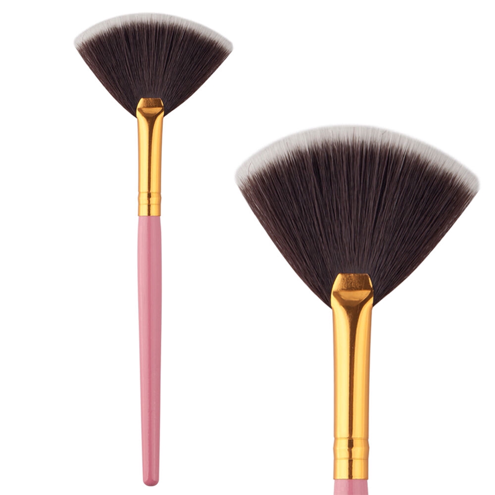 Cọ trang điểm đánh khối cho nữ tiện dụng