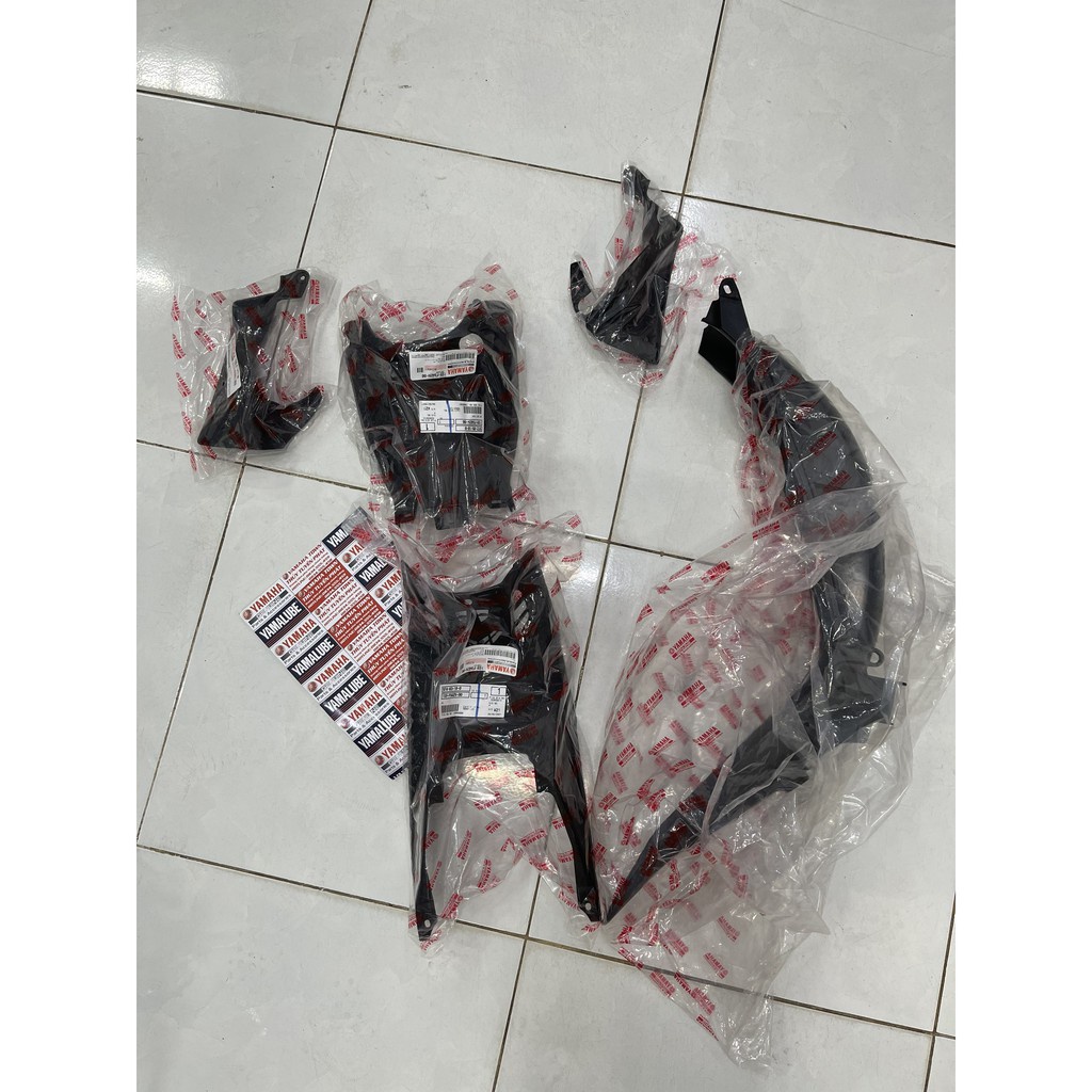 ☒┇Dàn áo nhựa nhám Exciter 2010 Ex10 chính hãng Yamaha - có bán lẻ từng món
