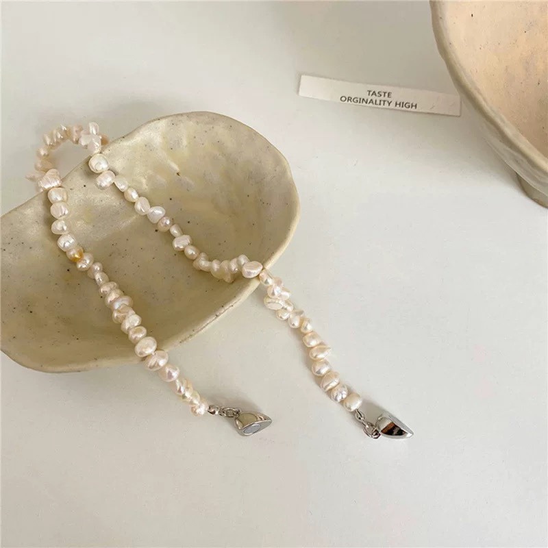 Vòng cổ Kim Loại Mặt Trái Tim Đơn Giản Phối Ngọc Trai Thời Trang Âu Mỹ