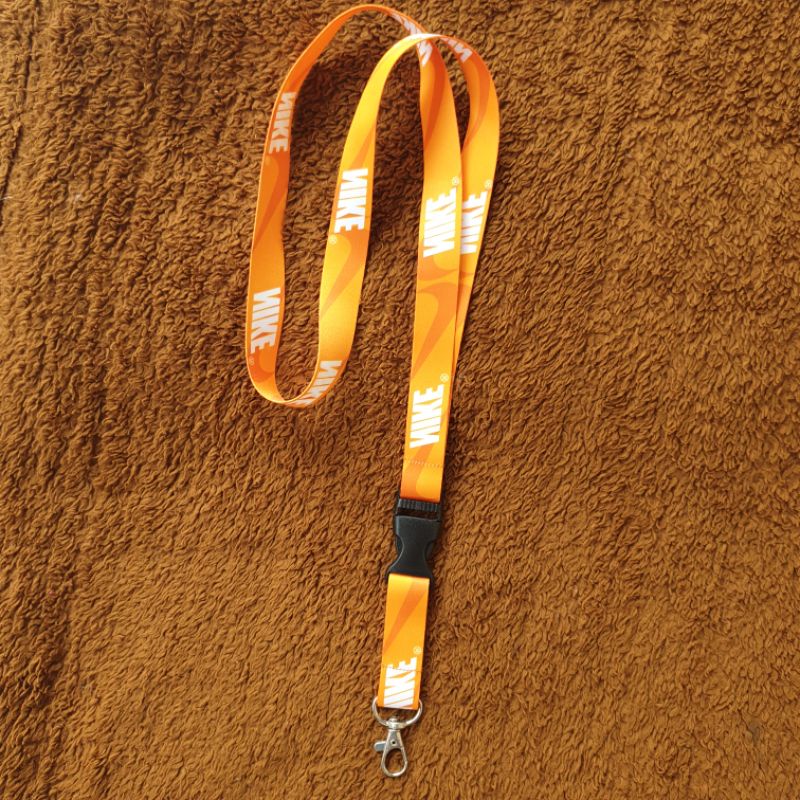 Dây đeo thẻ thời trang