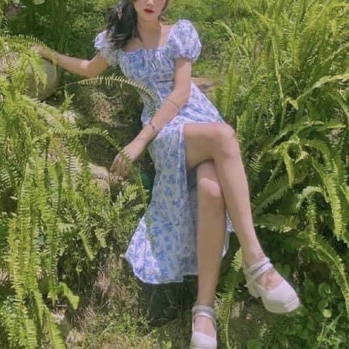 ĐẦM MIDI HOA NHÍU NGỰC XẺ ĐÙI XANH - DA2387