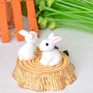Phụ kiện thỏ con trang trí tiểu cảnh( 1 con)