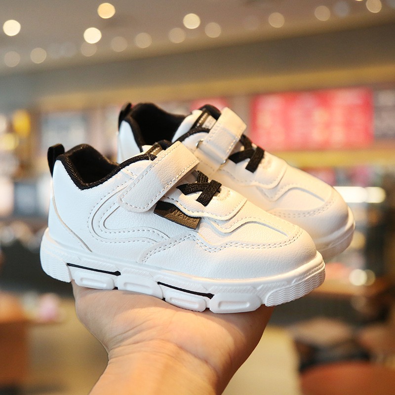 Giày sneaker trắng chống trượt thời trang cho bé