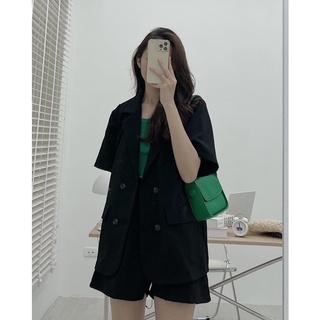 Set áo blazer cúc đen quần cộc