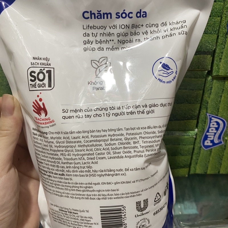 Sữa tắm Lifebuoy chăm sóc da - dạng túi 850g (833ml)