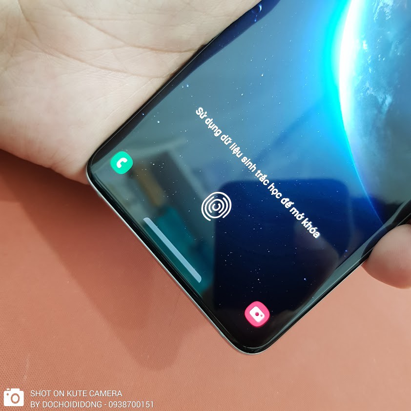 Dán cường lực Samsung Galaxy S10 - S10 Plus Zacase keo UV cao cấp