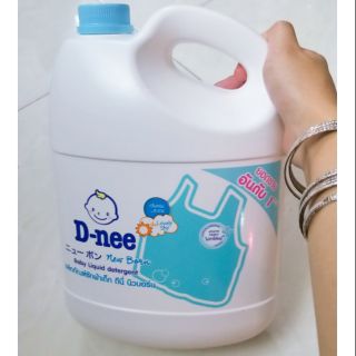 Nước giặt xả D-nee Thái Lan mẫu mới 3000ml 4 màu ( xanh, hồng, trắng, tím )