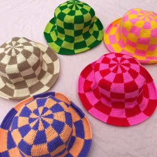 Nón len họa tiết checkered nhiều màu