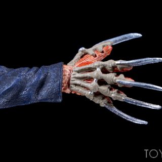Mô hình Neca New Nightmare Freddy Krueger