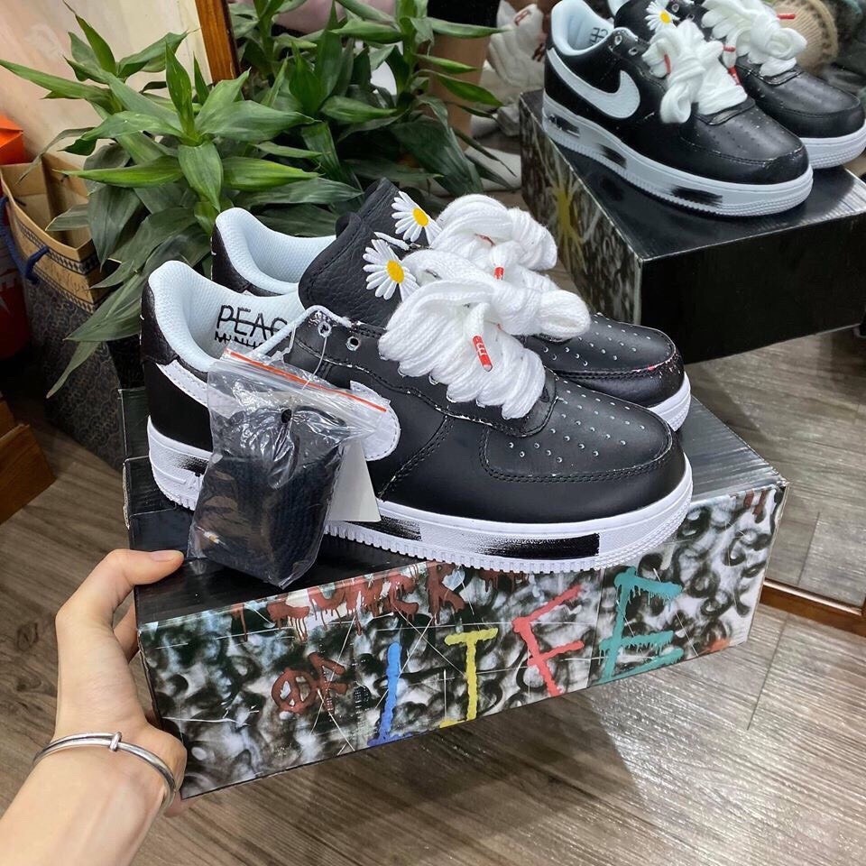Giày Sneaker Đen Tróc Sơn Cao Cấp Full Size Nam Nữ Full Box Full Bill