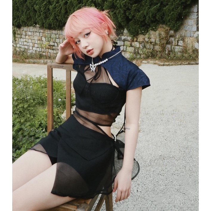 Croptop miniFen tặng kèm áo ống đen | BigBuy360 - bigbuy360.vn