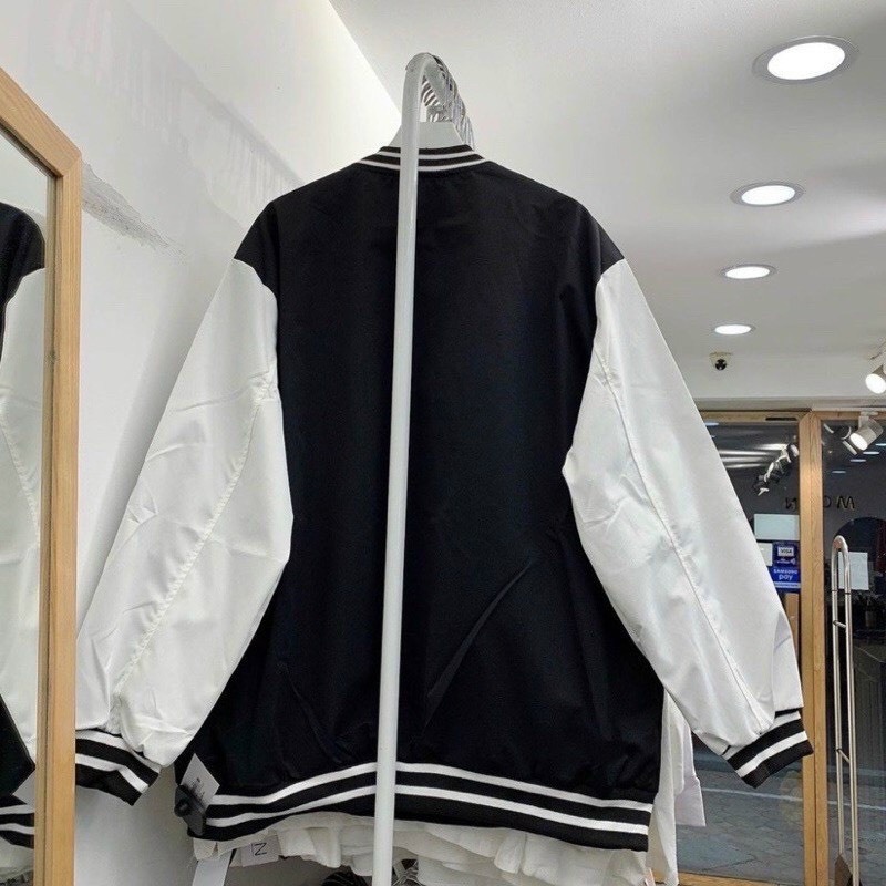 Áo khoác dù bomber nam nữ lót 2 lớp vải đẹp, in chữ (badge)