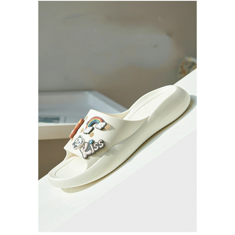Dép nữ quai ngang đính gấu KiSS Cute chất liệu cao su xốp siêu êm DP17