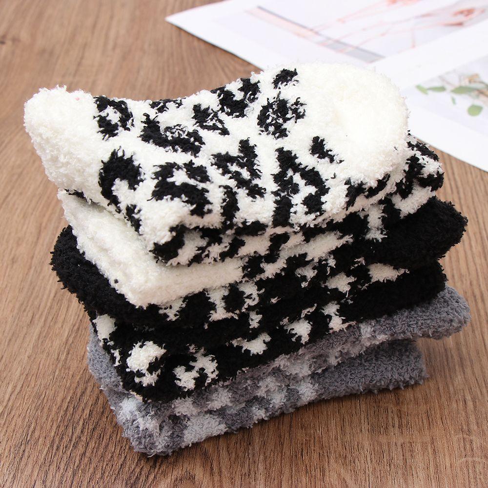 Vớ Nhung San Hô Mềm Mại Giữ Ấm Mùa Đông Cho Nam Nữ