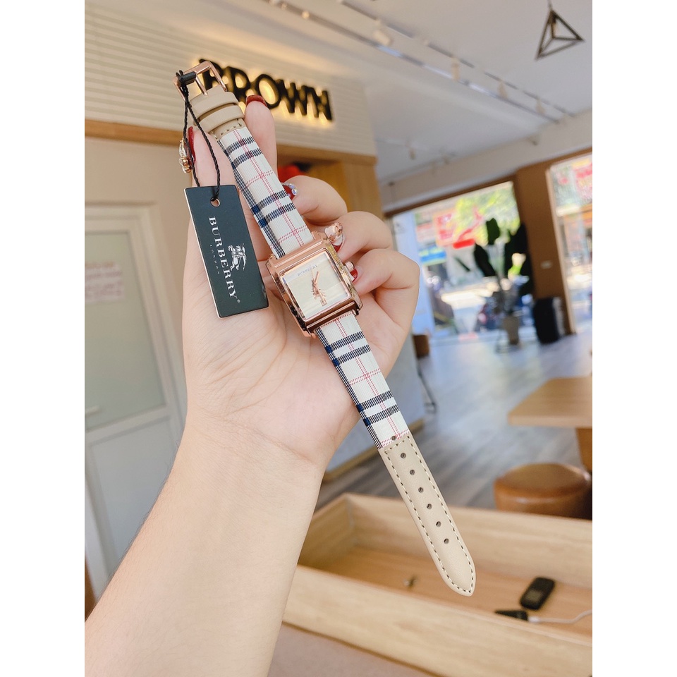 (Thẻ bảo hành 12 tháng) (burberry nữ) Đồng hồ nữ Burberry dây da cao cáp, kẻ caro tính tế, thẻ bảo hành 12 tháng - dong | BigBuy360 - bigbuy360.vn
