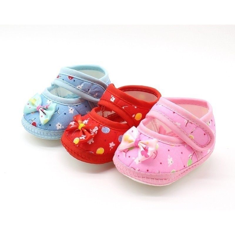 Đôi giày tập đi vải cotton pha mềm mại đính nơ xinh xắn cho bé gái