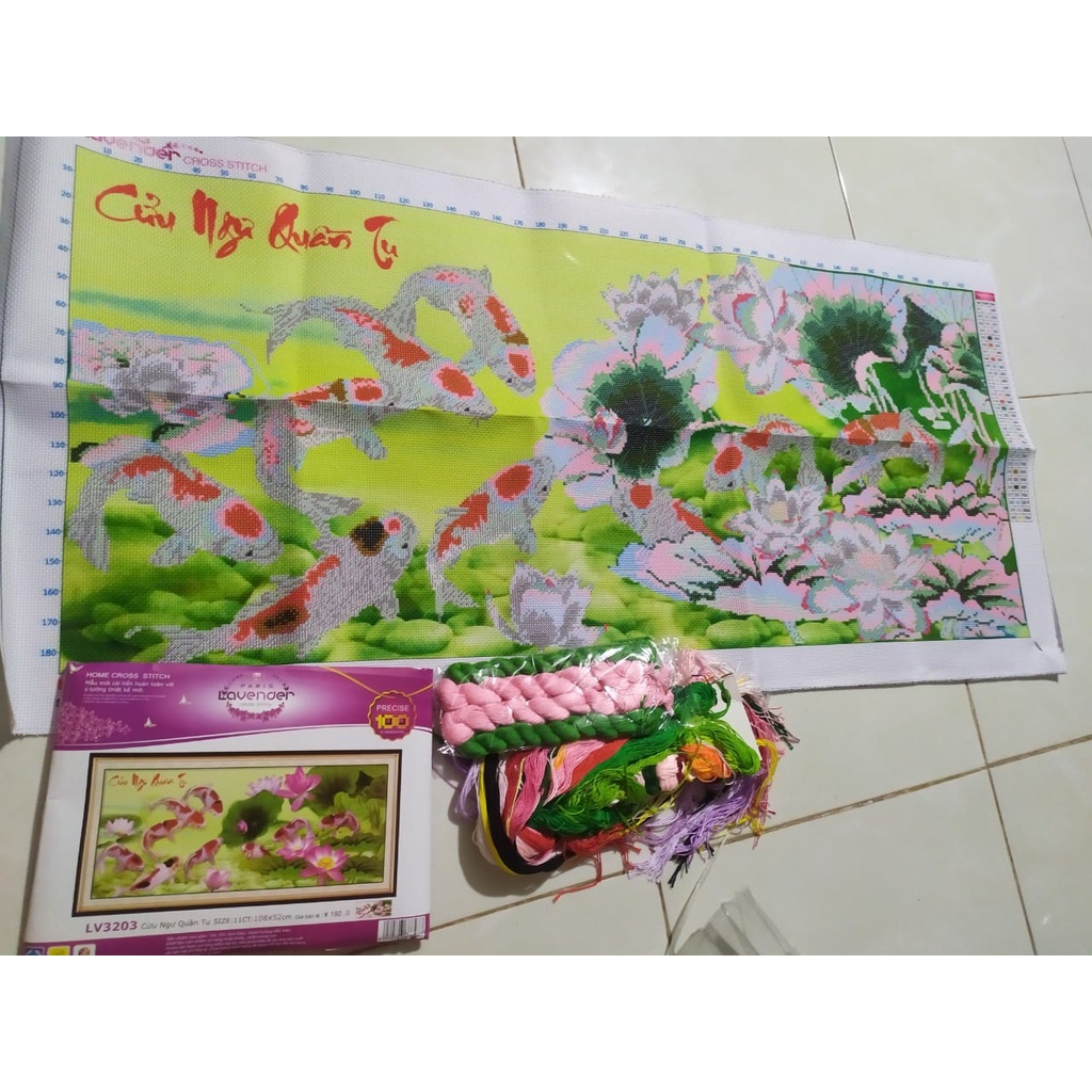 Tranh thêu chữ thâp cá cửu ngư quần hội KT:108x52cm,Tranh chưa thêu .Tặng kéo và xỏ chỉ