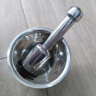 Bộ chày cối bằng inox 304 vô cùng tiện lợi