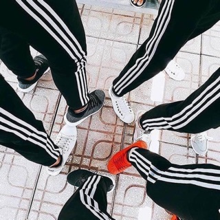 Quần thể thao 3 sọc