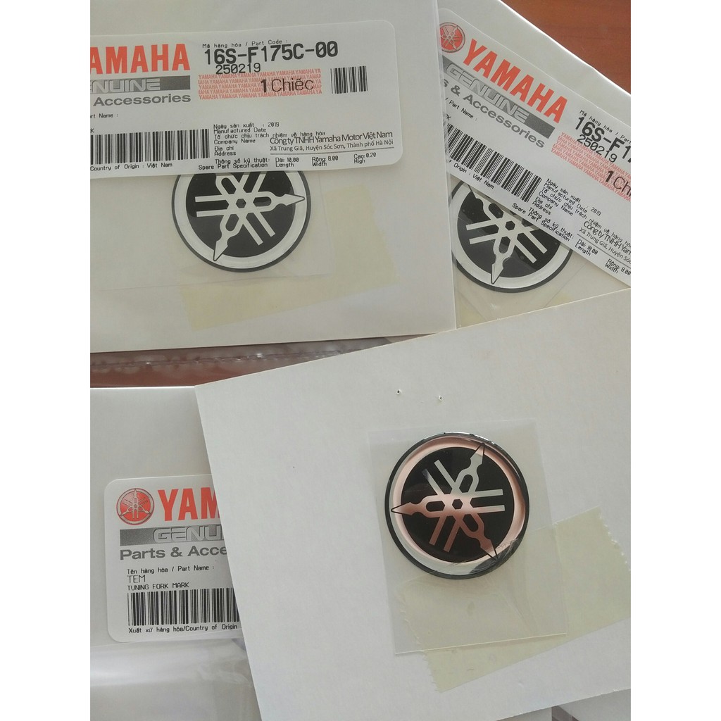 Logo dán Yamaha Sirius Fi - Taurus chính hãng